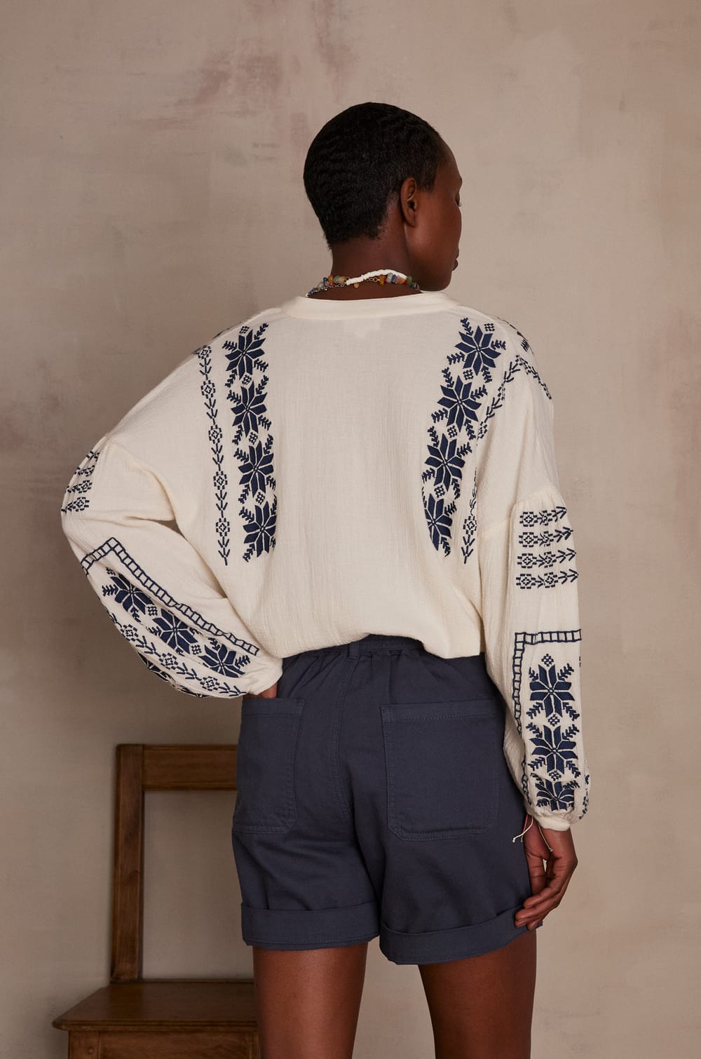PERFECT Bluse aus Baumwolle mit Stickereien;${refinementColor}
