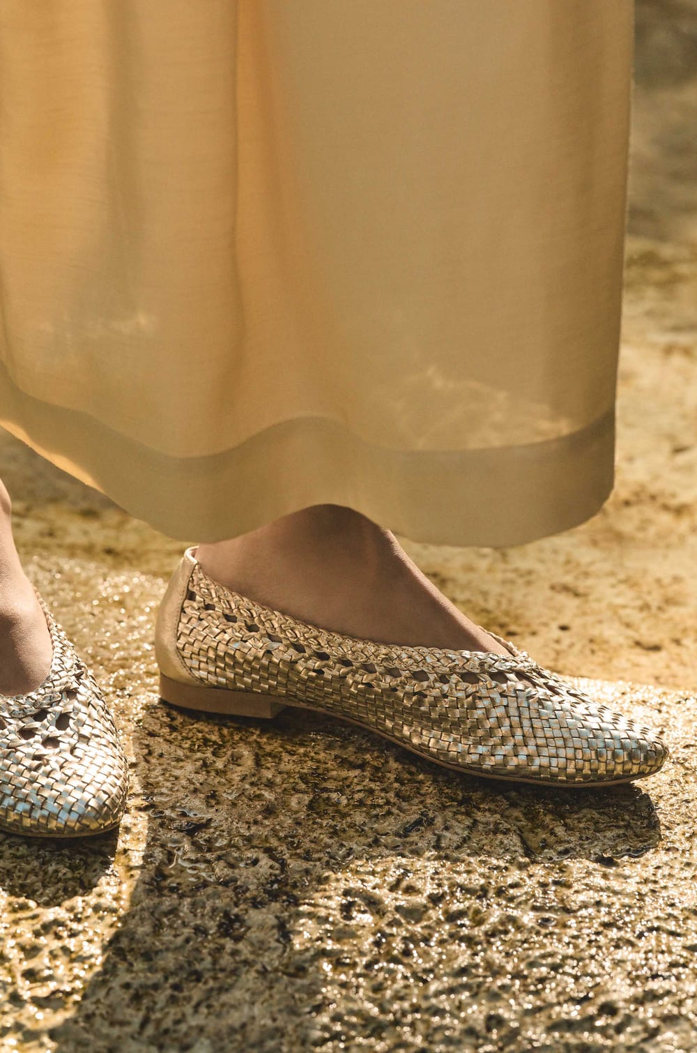 SANTIAGO ballet flats made of 100% leather;${refinementColor}