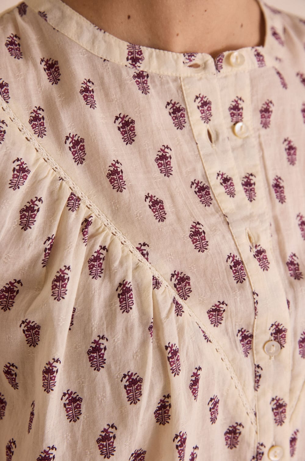 DIA Paisley print blouse;${refinementColor}