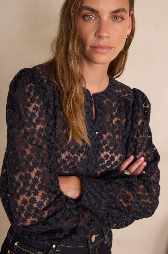 CAMOMILLE embroidered cotton shirt;${refinementColor}