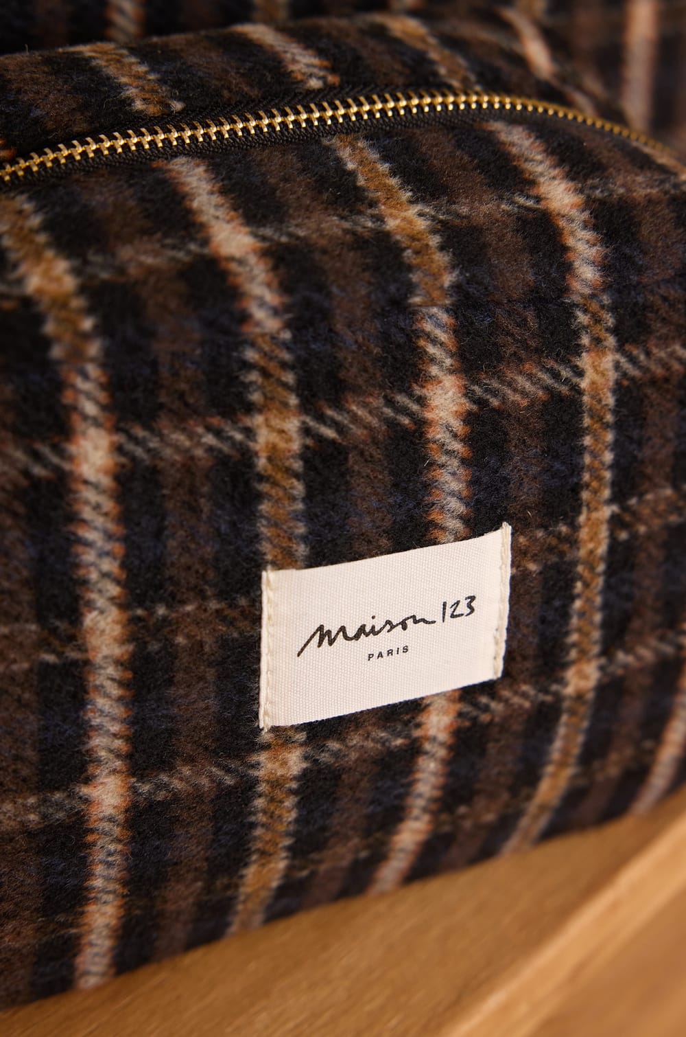 LIAM tartan toiletry bag;${refinementColor}