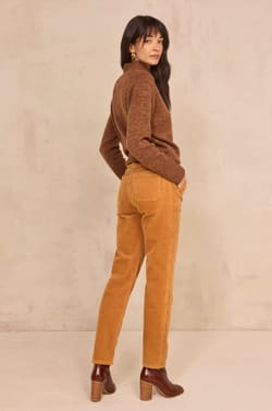 Saffron chino in mixed cotton NALLA;${refinementColor}