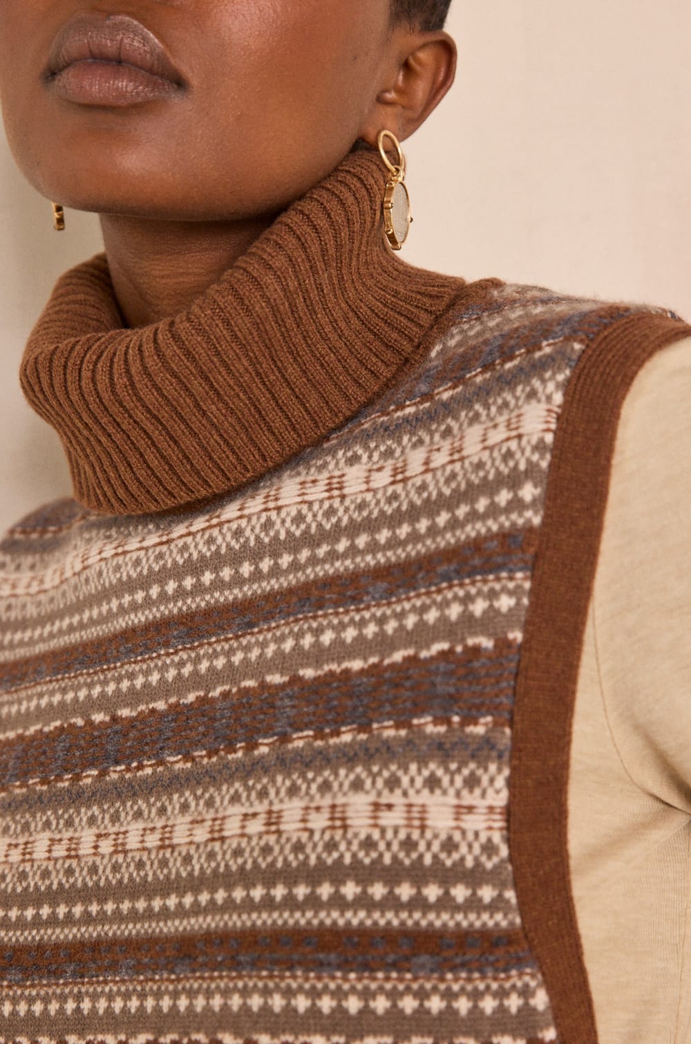 Plastron en laine REINETTE;${refinementColor}