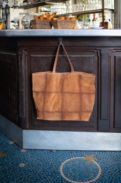 Leather tote bag Maison 123 x Marine Vignes TESS;${refinementColor}