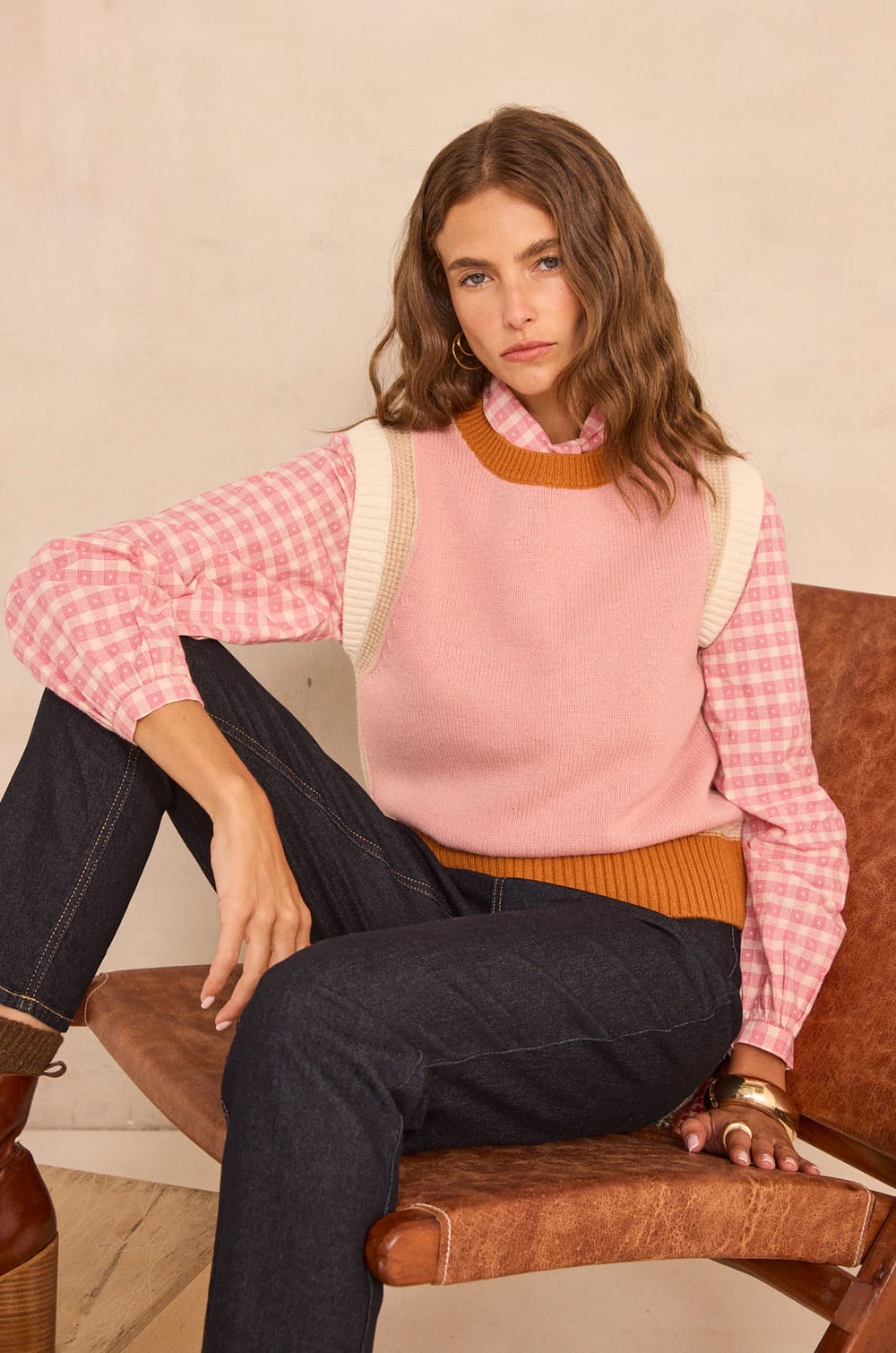 Sleeveless wool sweater ANOUK;${refinementColor}