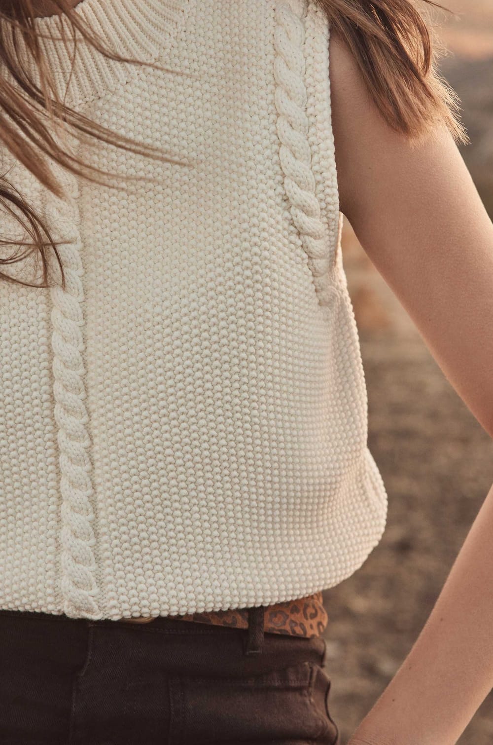 Pull sans manches SCARLET;${refinementColor}