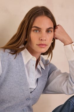 Sleeveless cardigan in 100% wool PARATY;${refinementColor}