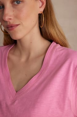 DELYA T-shirt in 100% cotton;${refinementColor}