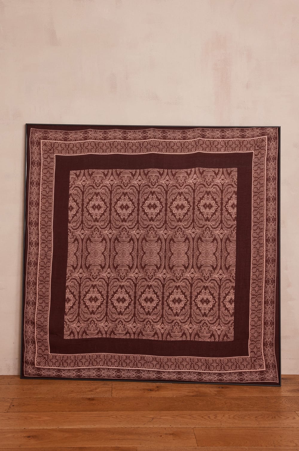 Édition Octobre Rose - Foulard TAMINE en 100% laine;${refinementColor}