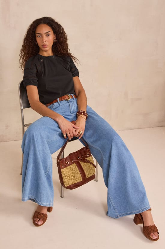 LEA balloon sleeve T-shirt;${refinementColor}