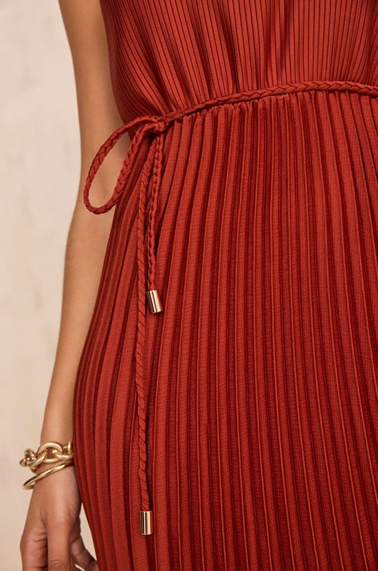 Robe droite pliss&eacute;e BELL;${refinementColor}