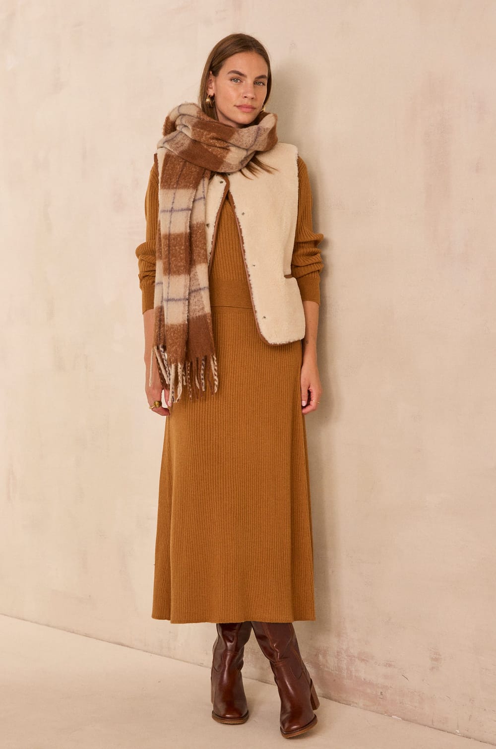 Slim fit mixed wool knit dress PAMELA;${refinementColor}