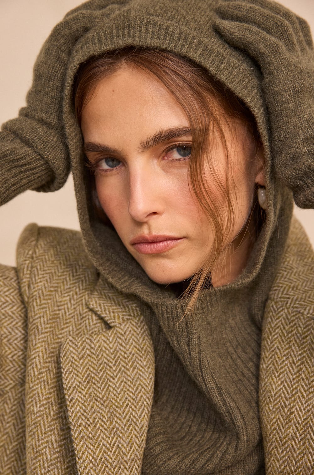 Cashmere balaclava GALA;${refinementColor}
