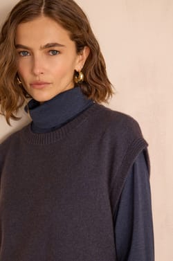 RAPHAELLE sleeveless wool dress;${refinementColor}