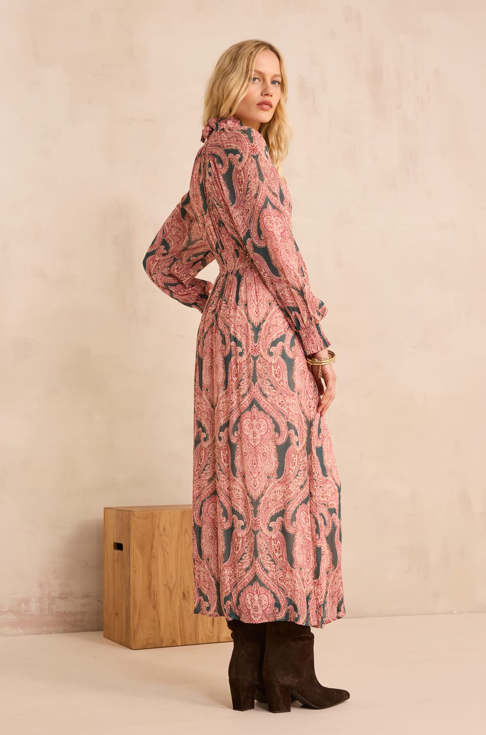 Flowing printed dress PASTEL;${refinementColor}
