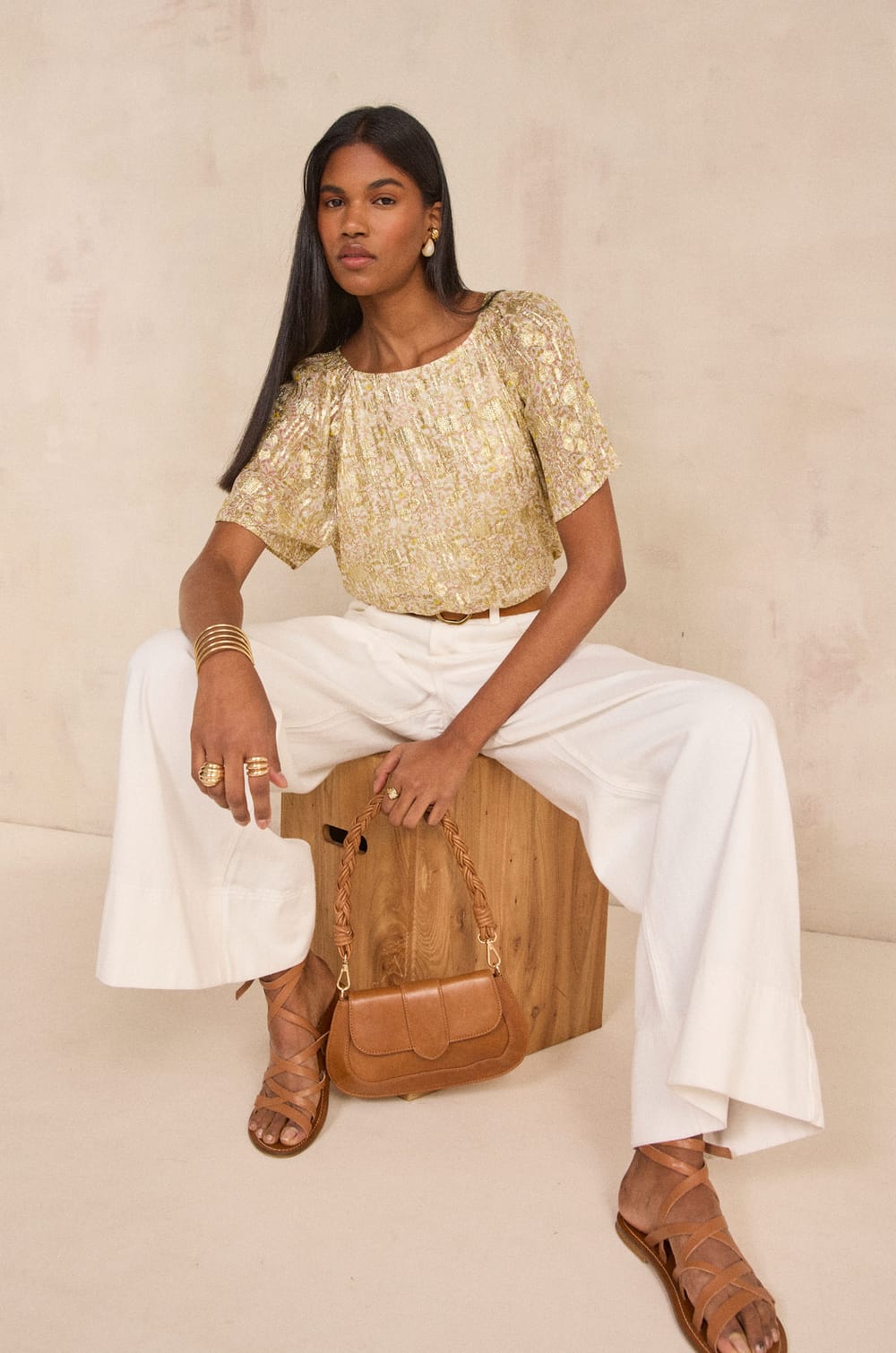 Blouse impim&eacute;e brillante &agrave; manches courtes DELINA;${refinementColor}