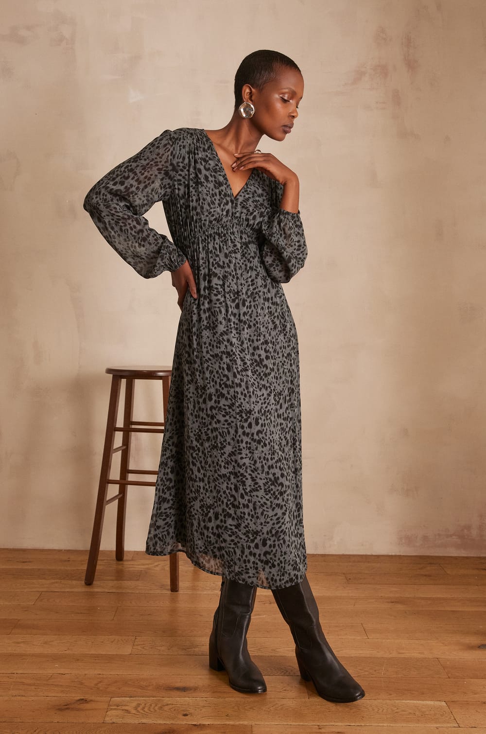 Robe LEO;${refinementColor}