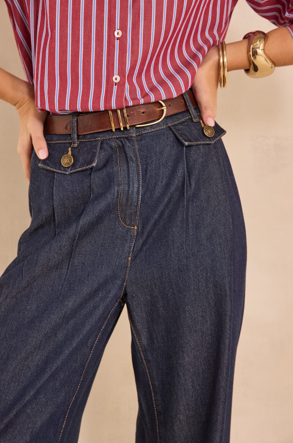 Jean with wide legs SULLIVAN;${refinementColor}