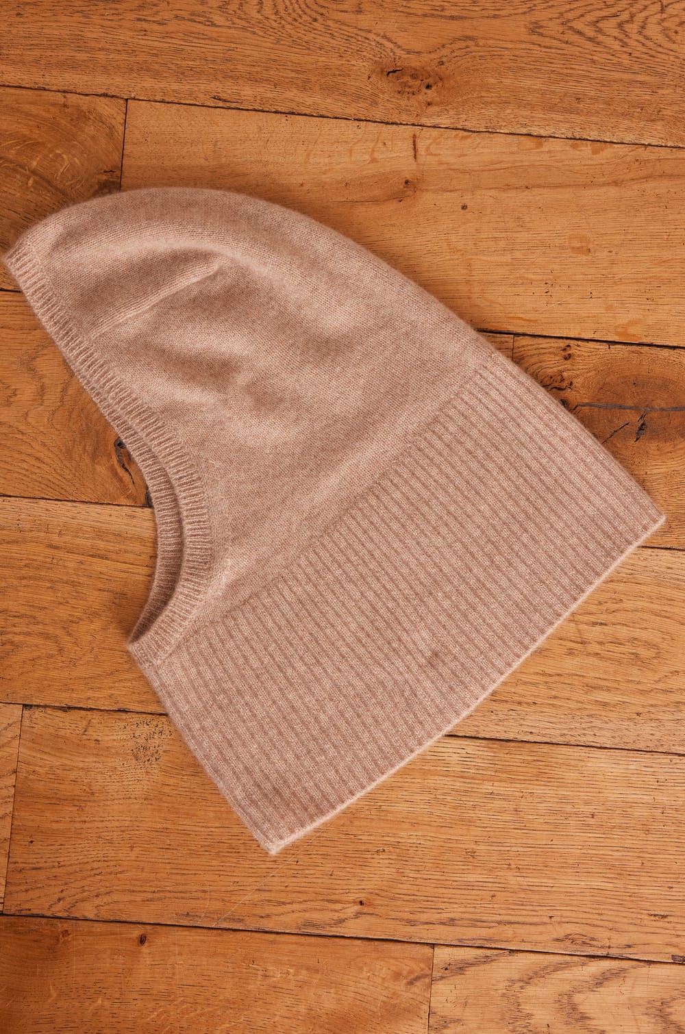 HECTOR hat in 100% recycled cashmere - 2 ply;${refinementColor}