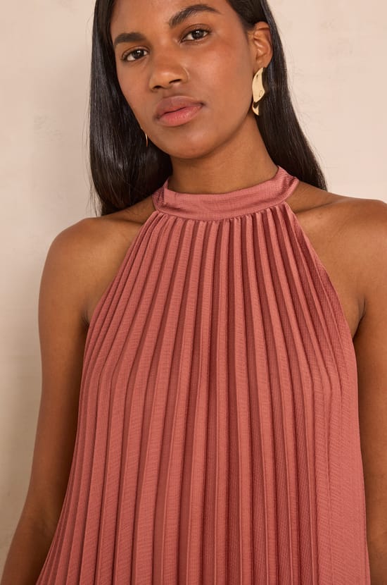 PROMISE short pleated dress;${refinementColor}