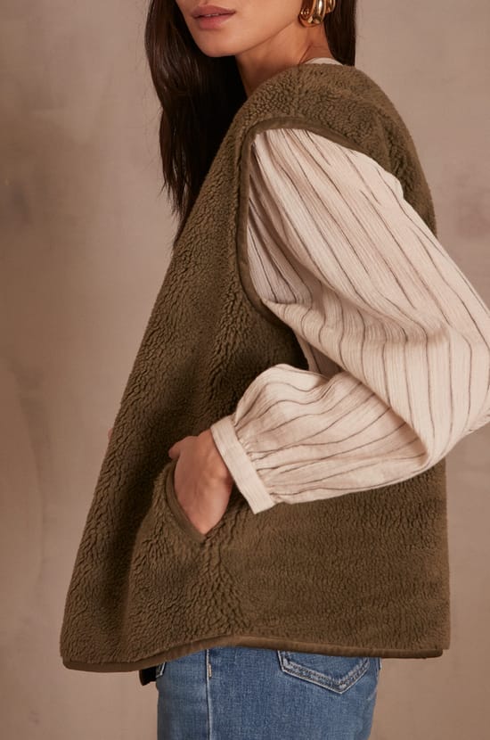 SABRINA sleeveless jacket;${refinementColor}