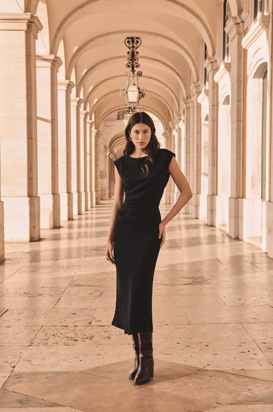 BIANCA straight dress with slit;${refinementColor}