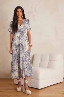 Robe CAMILLE;${refinementColor}