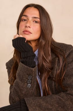 Black wool gloves FLORA;${refinementColor}