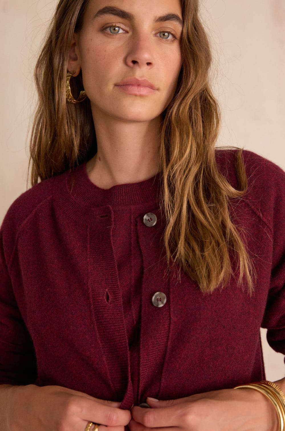 BILLY Cardigan in 100% recycled cashmere;${refinementColor}