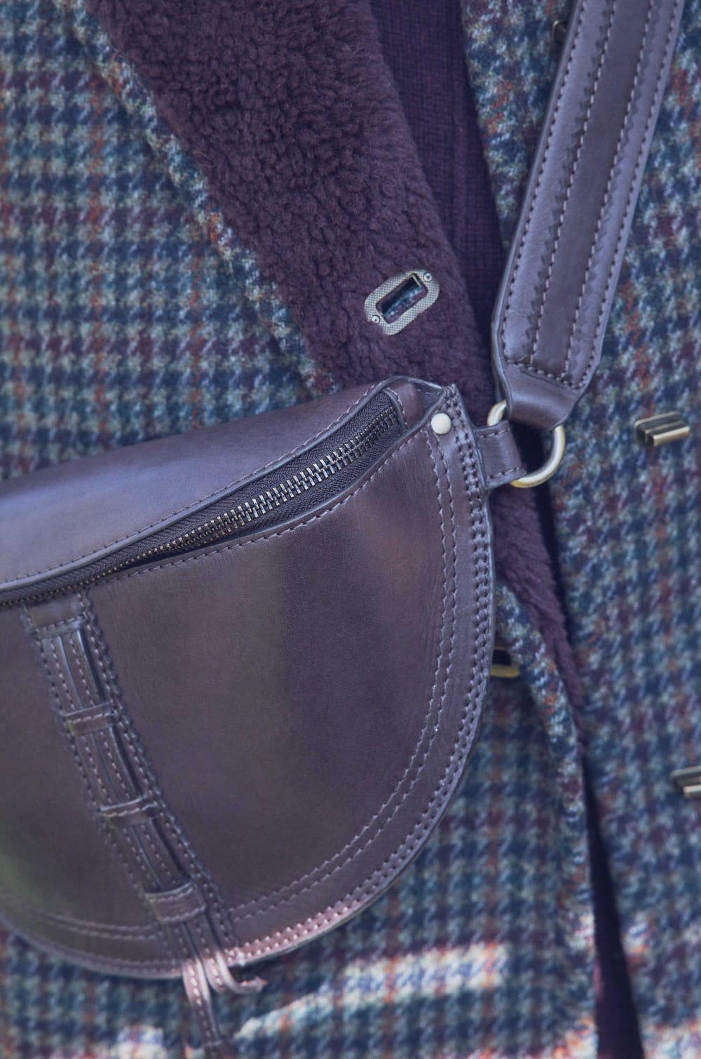 LUCIEN leather bum bag;${refinementColor}