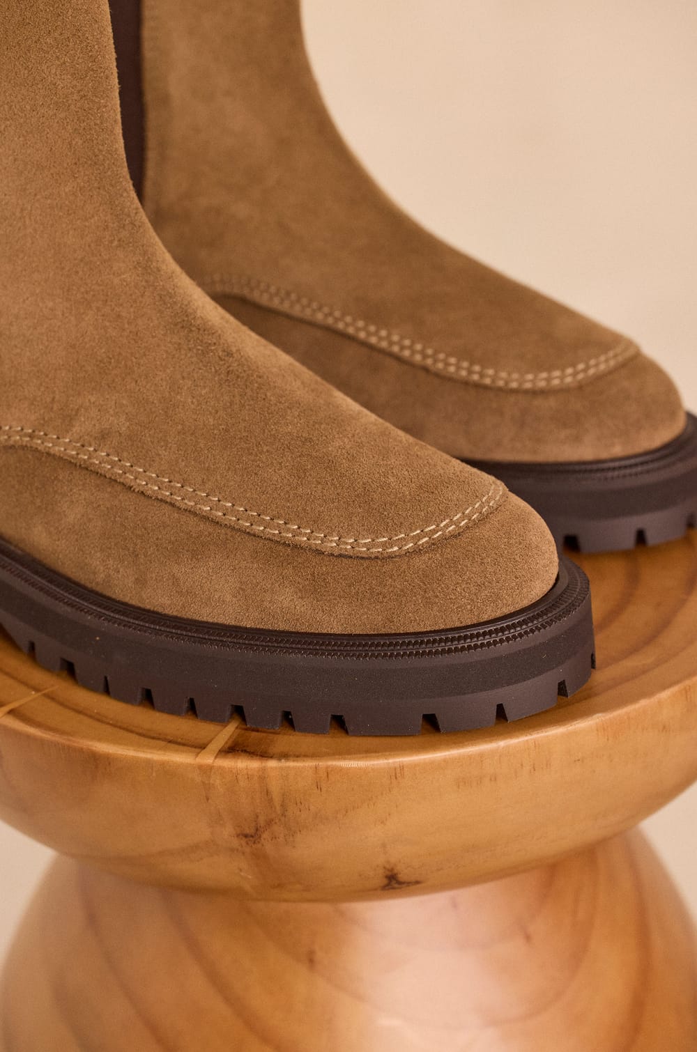 ORION flat suede ankle boots;${refinementColor}