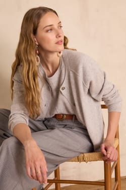 BILLY Cardigan in 100% cashmere;${refinementColor}