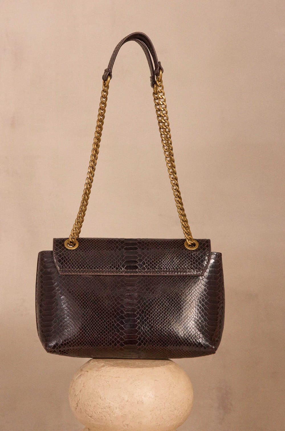 LEON leather bag;${refinementColor}