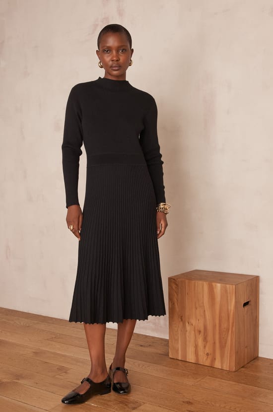 MARTIKA pleated knit Dress;${refinementColor}