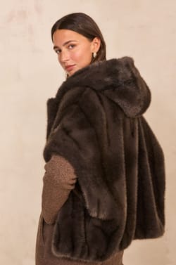 DAYANA fluffy textured cape;${refinementColor}
