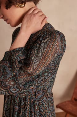 Robe LIVIANA;${refinementColor}