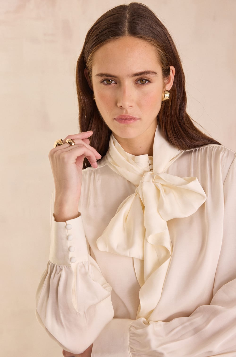 Blouse fluide à col lavallière SPIRIT;${refinementColor}