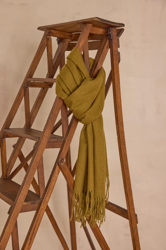 TOM Scarf;${refinementColor}