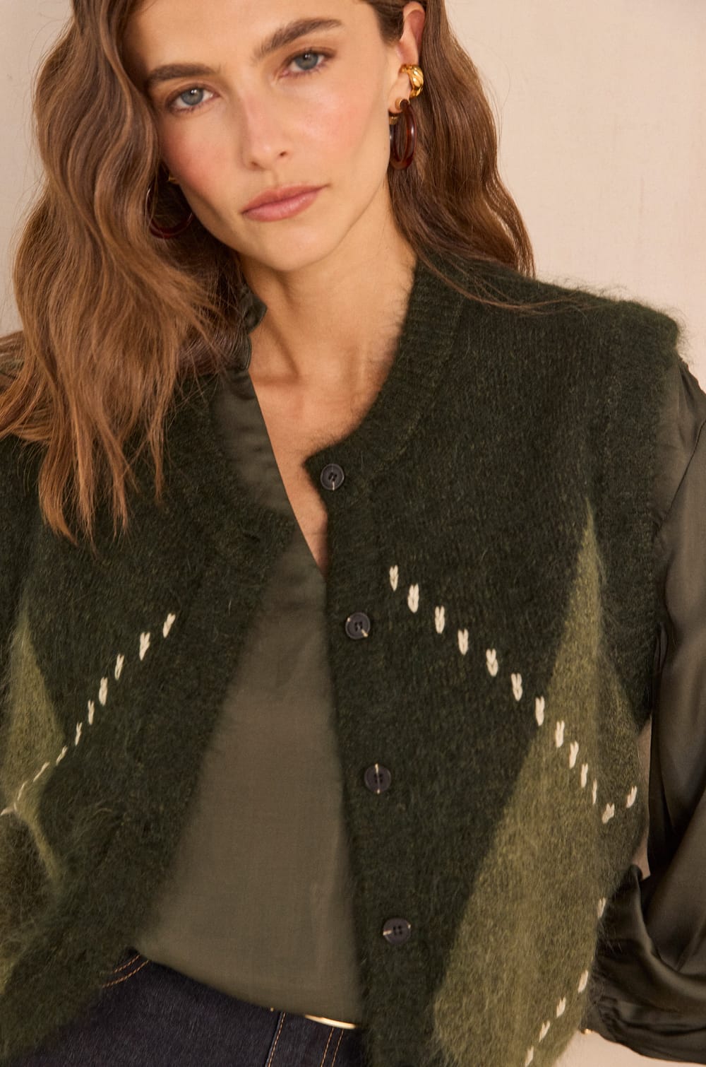ALPHA sleeveless mohair vest;${refinementColor}