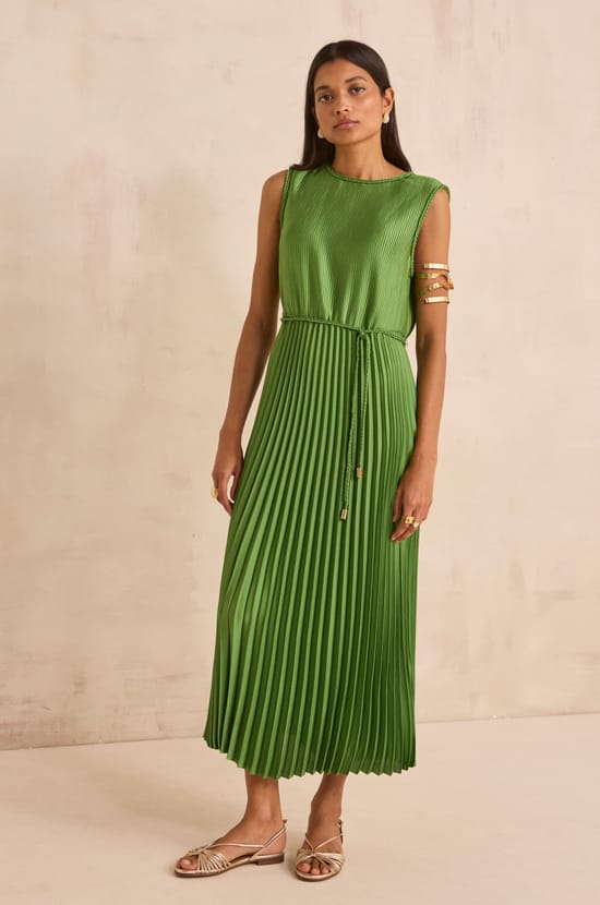 BELL pleated straight dress;${refinementColor}