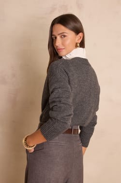 BALTHAZAR V-neck jumper in wool;${refinementColor}