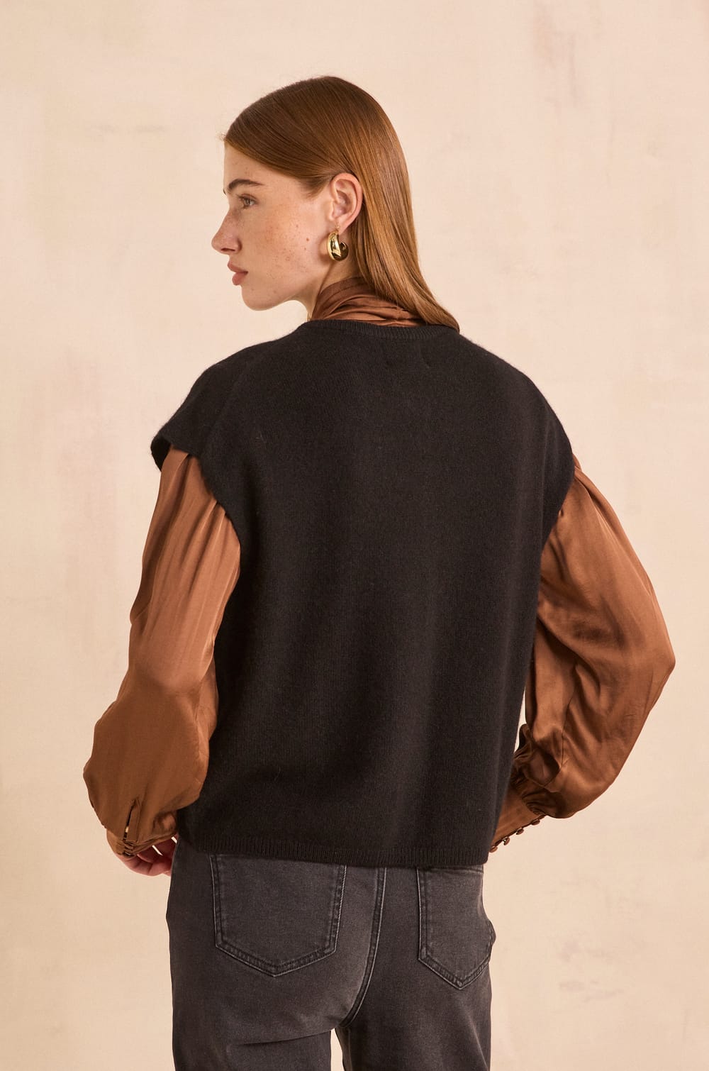 Sleeveless sweater made of yak and wool ADAM;${refinementColor}