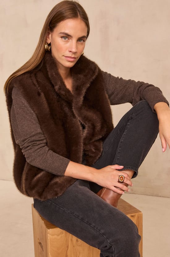 SUZANNE sleeveless vest;${refinementColor}