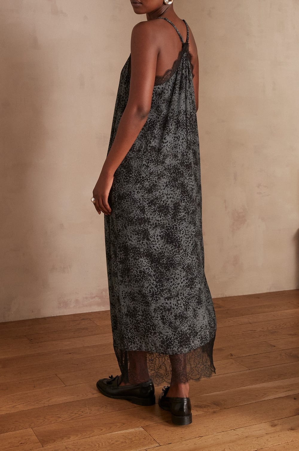 Robe CLARISSA;${refinementColor}