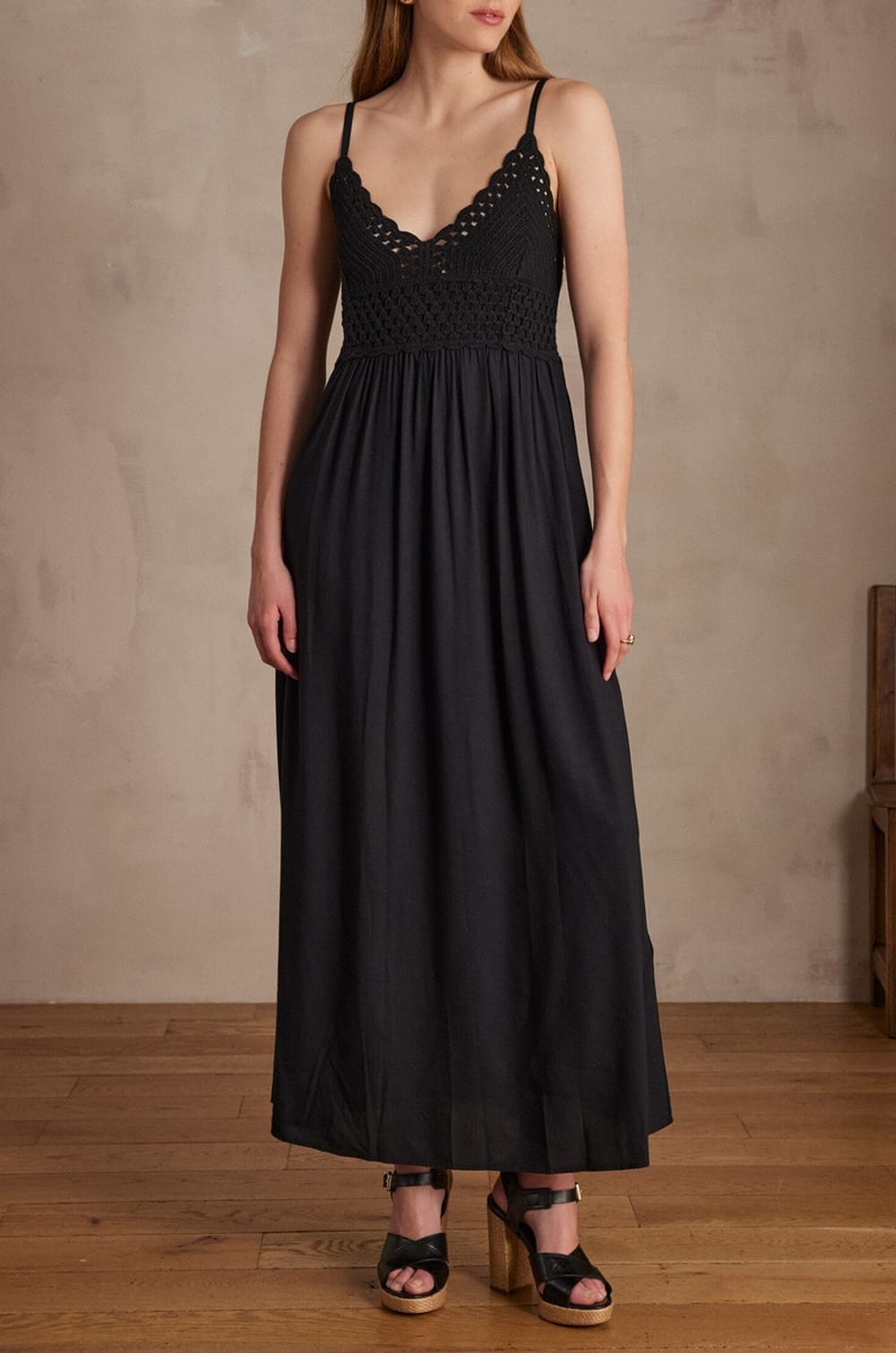 Robe MAELINE en crochet;${refinementColor}