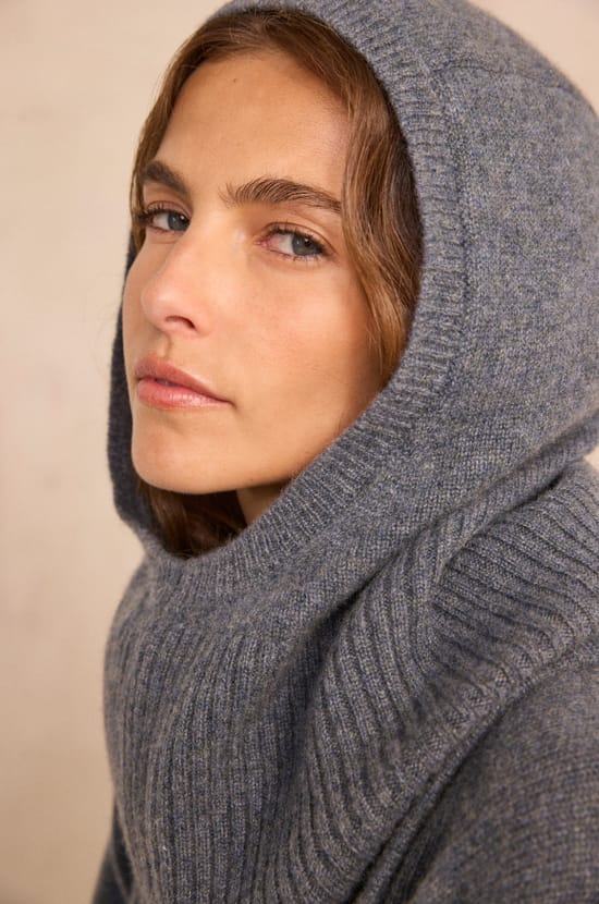 Cashmere hood GALA;${refinementColor}