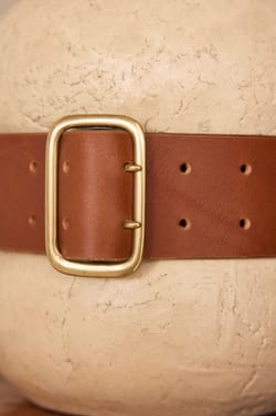 Ceinture en 100% cuir EVA;${refinementColor}