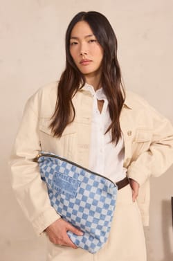 Pochette en jean &agrave; carreaux Audrey Lombard x Maison 123 SUZIE;${refinementColor}
