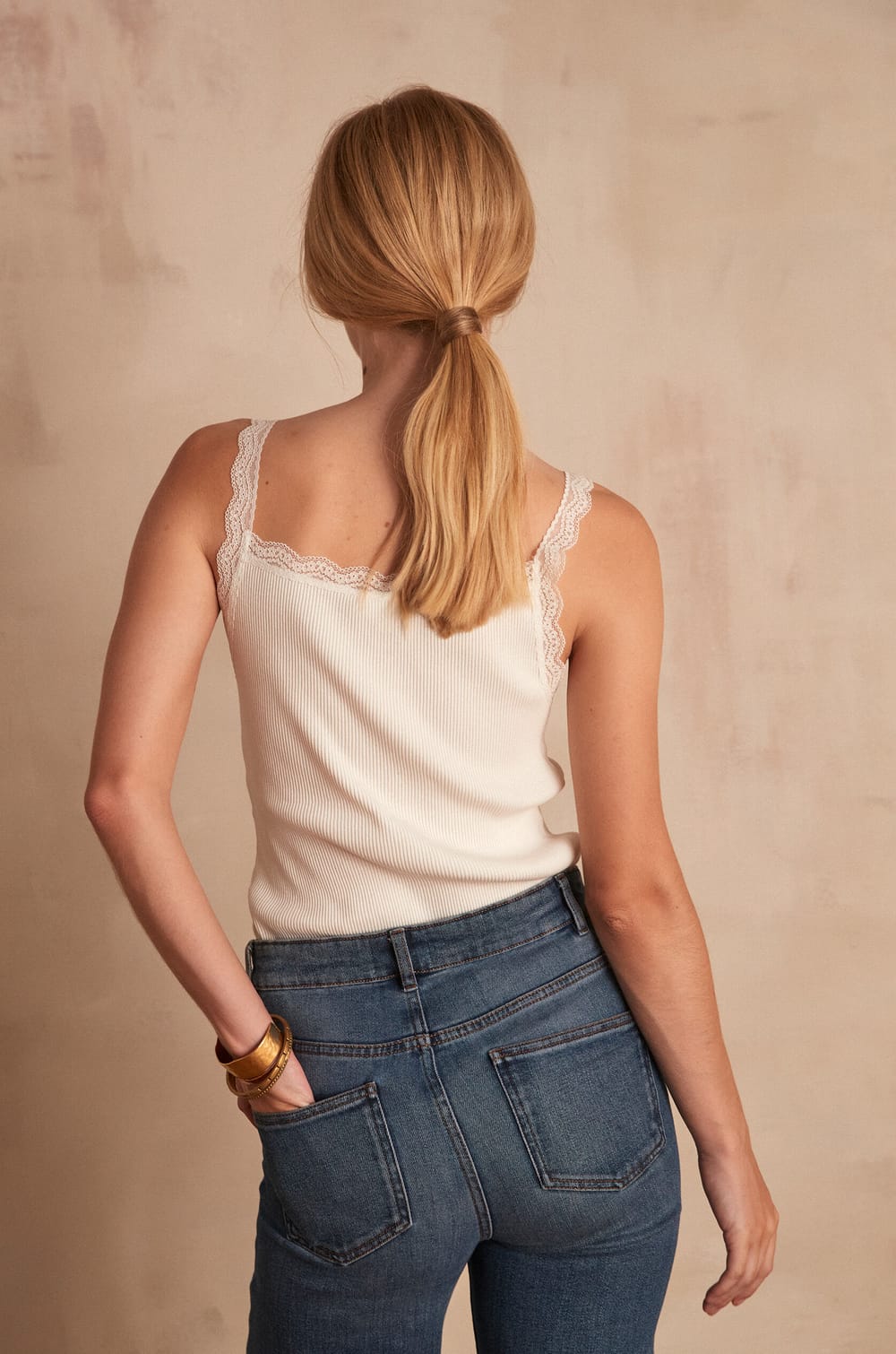 PERRY vest top;${refinementColor}