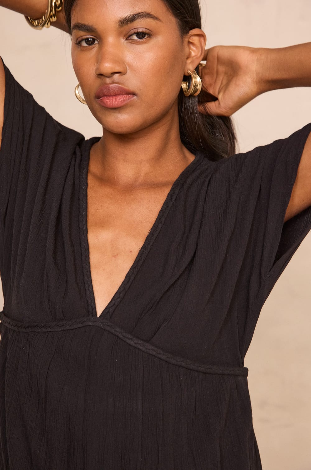 Short-sleeved flowing dress REBECCA;${refinementColor}